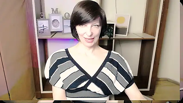  AngeliaFlow  online show from 05.25.26