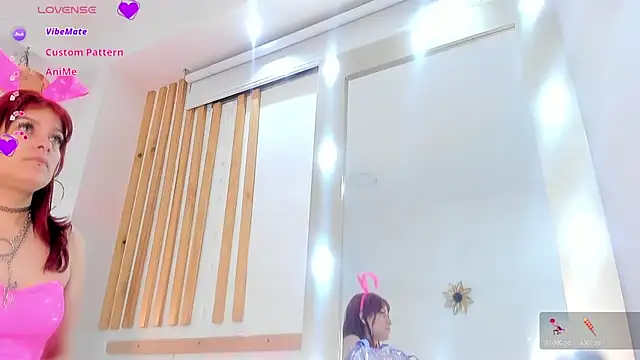 Snapshot of lolyyuno chatting on 10.22.25 lolyyuno online show from 10.22.25
