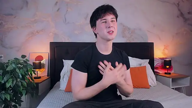 AdrianoAubert online show from 11.11.25