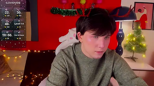 AdrianoAubert online show from 12.18.25