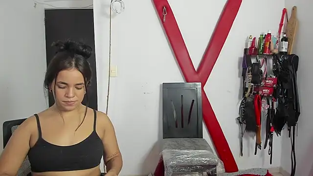 Snapshot of subbdsmextremo2 chatting on 11.30.25 subbdsmextremo2 online show from 11.30.25