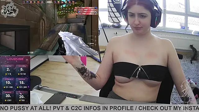 Snapshot of Gamergirl-Linela chatting on 02.17.25 Gamergirl-Linela online show from 02.17.25