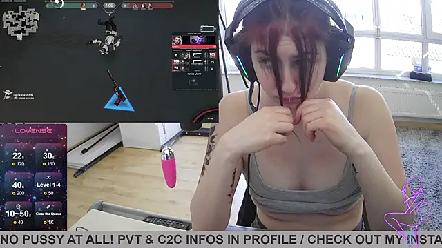 Snapshot of Gamergirl-Linela chatting on 02.18.25 Gamergirl-Linela online show from 02.18.25