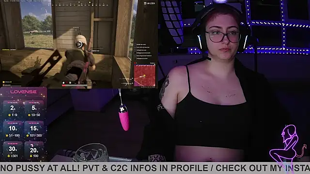 Snapshot of Gamergirl-Linela chatting on 03.21.25 Gamergirl-Linela online show from 03.21.25