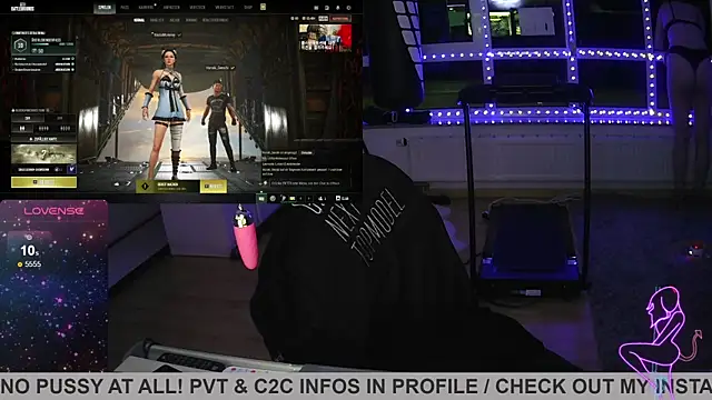 Snapshot of Gamergirl-Linela chatting on 03.22.25 Gamergirl-Linela online show from 03.22.25