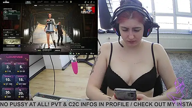 Snapshot of Gamergirl-Linela chatting on 03.22.25 Gamergirl-Linela online show from 03.22.25