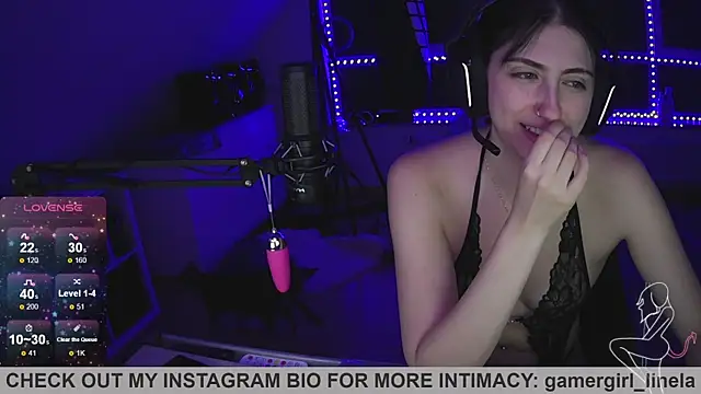Snapshot of Gamergirl-Linela chatting on 09.08.25 Gamergirl-Linela online show from 09.08.25