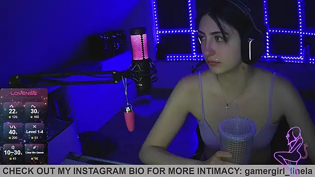 Snapshot of Gamergirl-Linela chatting on 09.13.25 Gamergirl-Linela online show from 09.13.25