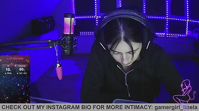 Snapshot of Gamergirl-Linela chatting on 09.15.25 Gamergirl-Linela online show from 09.15.25
