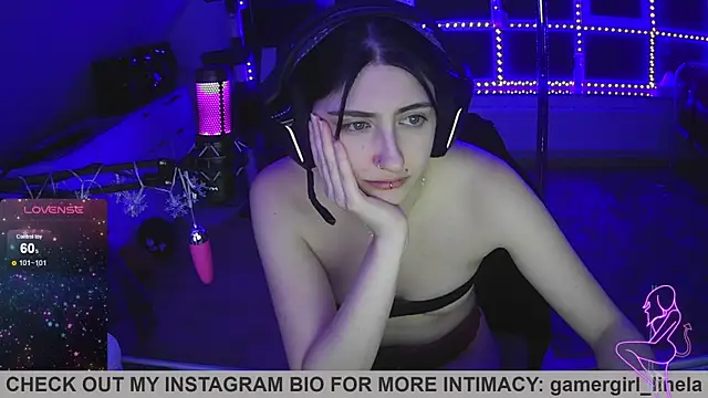 Gamergirl-Linela online show from 11.20.25