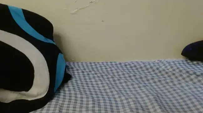 SweetLeona online show from 03.17.25