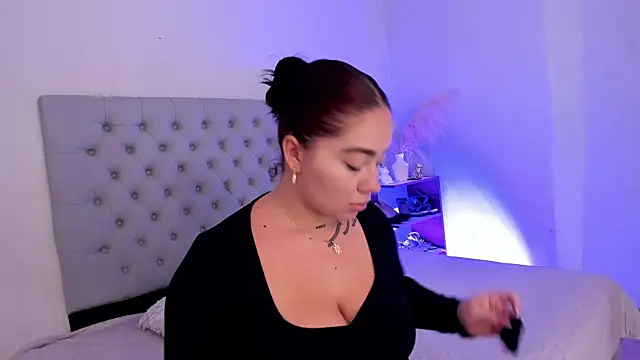 Snapshot of Morgan_Wright chatting on 11.14.25 Morgan Wright online show from 11.14.25