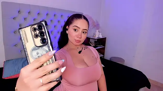 Snapshot of Morgan_Wright chatting on 12.16.25 Morgan Wright online show from 12.16.25