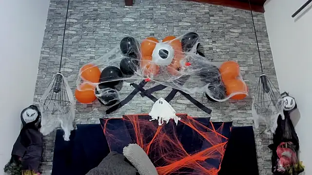 Snapshot of Sophia_Brunett chatting on 10.26.25 Sophia Brunett online show from 10.26.25