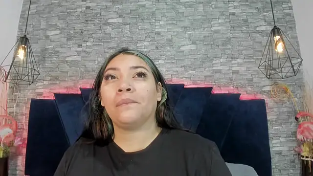 Sophia Brunett online show from 04.11.26