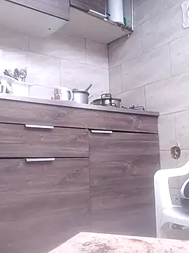 Saori Sann  online show from 03.01.25