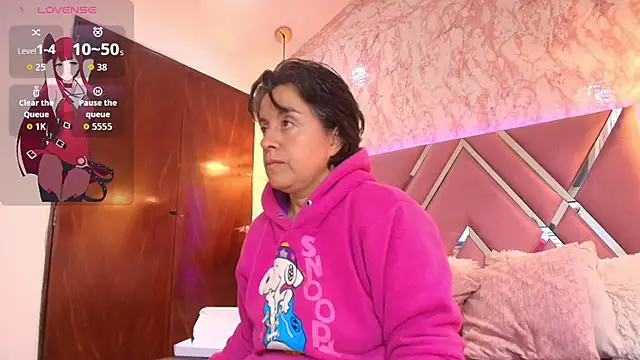 Saori Sann  online show from 11.26.25