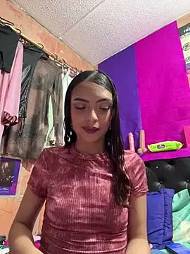 Skye Moore online show from 04.21.26