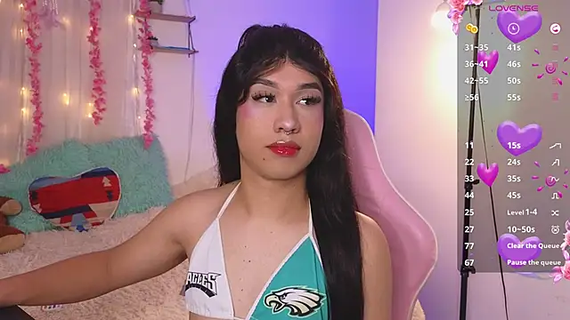 Sweettifani online show from 10.23.25