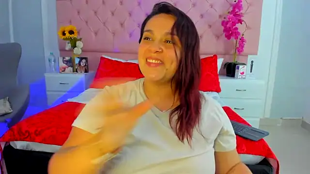 Snapshot of KourtneyEvans chatting on 03.18.25 KourtneyEvans online show from 03.18.25