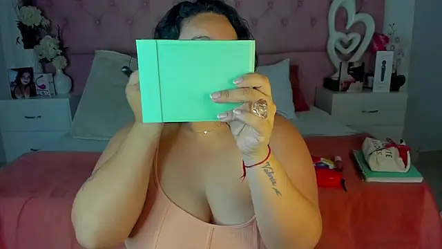 KourtneyEvans online show from 02.04.26