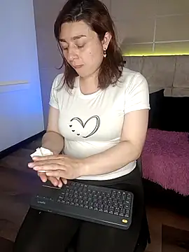  michonne  online show from 10.02.25