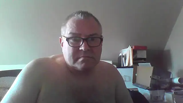 mkestr69 online show from 04.21.26