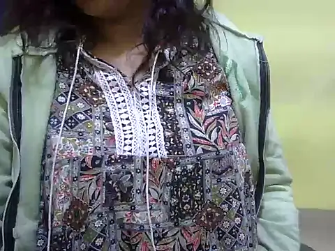 Your cutiepie  online show from 12.04.25