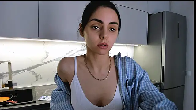 EmiliaZen online show from 02.07.25