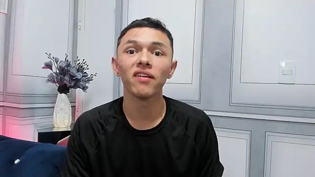 Andy dior18 online show from 09.24.25