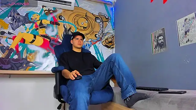 Sebastian Phoenix online show from 03.09.25