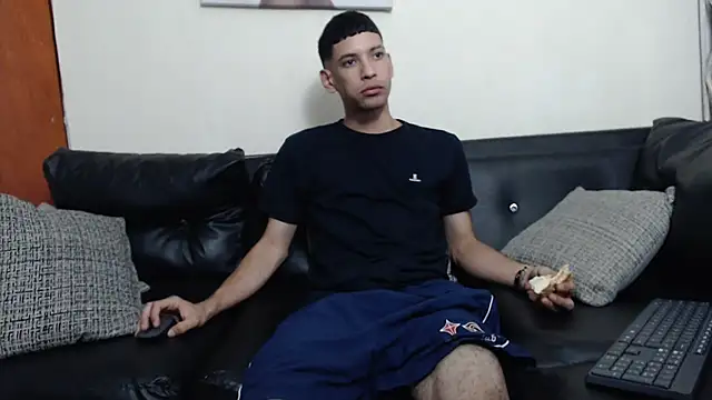 biigjhonny online show from 10.04.25