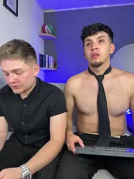 Angel Montiell online show from 09.20.25