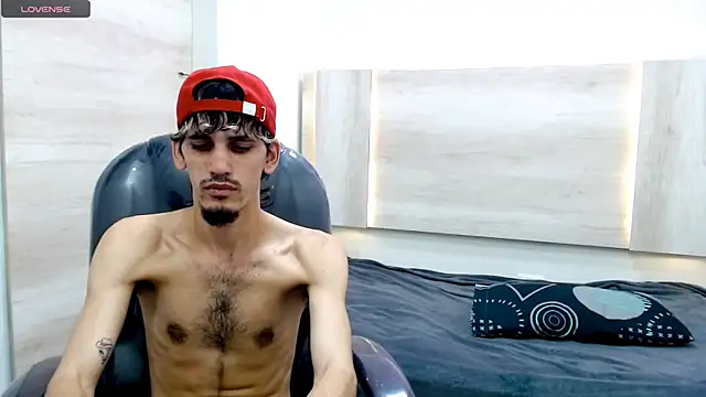 Dirty Kingg online show from 02.15.25