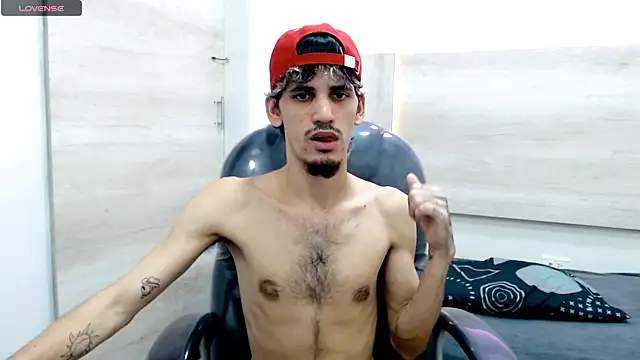 Dirty Kingg online show from 02.15.25