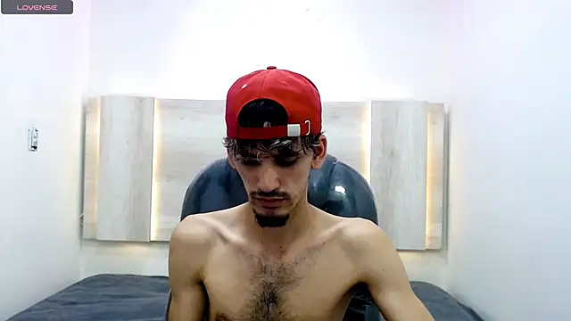 Dirty Kingg online show from 02.17.25