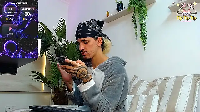 Dirty Kingg online show from 09.12.25