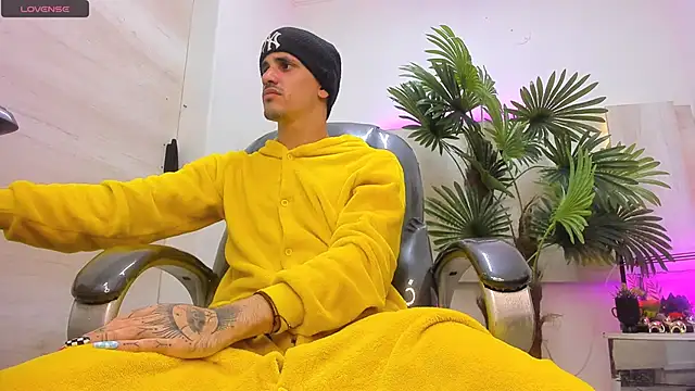 Dirty Kingg online show from 09.23.25