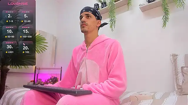 Dirty Kingg online show from 10.19.25