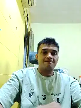 Snapshot of crazyfreaking chatting on 03.05.25 crazyfreaking online show from 03.05.25