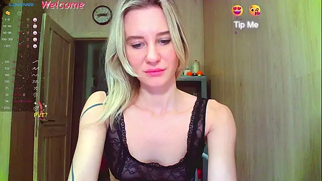 Snapshot of Caramel_piegirl chatting on 02.08.26 Caramel piegirl online show from 02.08.26