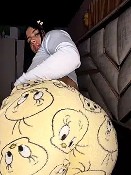 Laura-Khalifa online show from 03.23.26