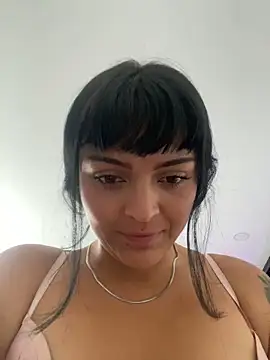 Snapshot of Dulce__Boyd chatting on 02.16.25 Dulce Boyd online show from 02.16.25