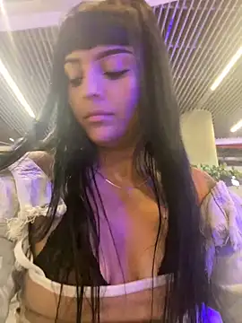 Snapshot of Dulce__Boyd chatting on 02.17.25 Dulce Boyd online show from 02.17.25