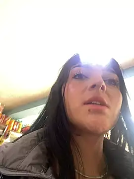 Snapshot of Dulce__Boyd chatting on 03.18.25 Dulce Boyd online show from 03.18.25