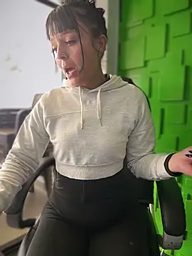 Dulce  Boyd online show from 12.20.25