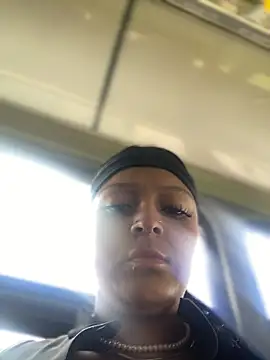 Snapshot of Dulce__Boyd chatting on 01.17.26 Dulce Boyd online show from 01.17.26