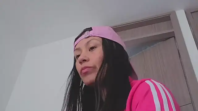 Snapshot of salome_stockman_s chatting on 06.13.26 salome stockman s online show from 06.13.26