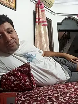 Snapshot of innocentboy1987 chatting on 09.26.25 innocentboy1987 online show from 09.26.25