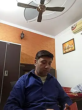 Snapshot of innocentboy1987 chatting on 11.07.25 innocentboy1987 online show from 11.07.25